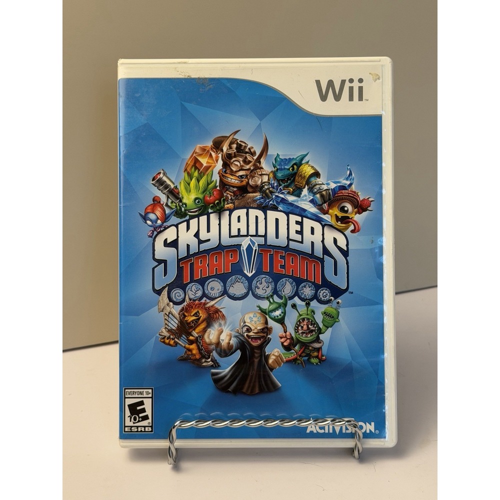 Wii Game:  SKYLANDERS TRAP TEAM !!  Case and Disc